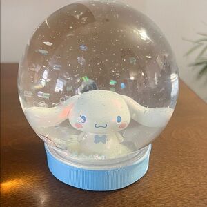 CINAMOROLL Snow Globe